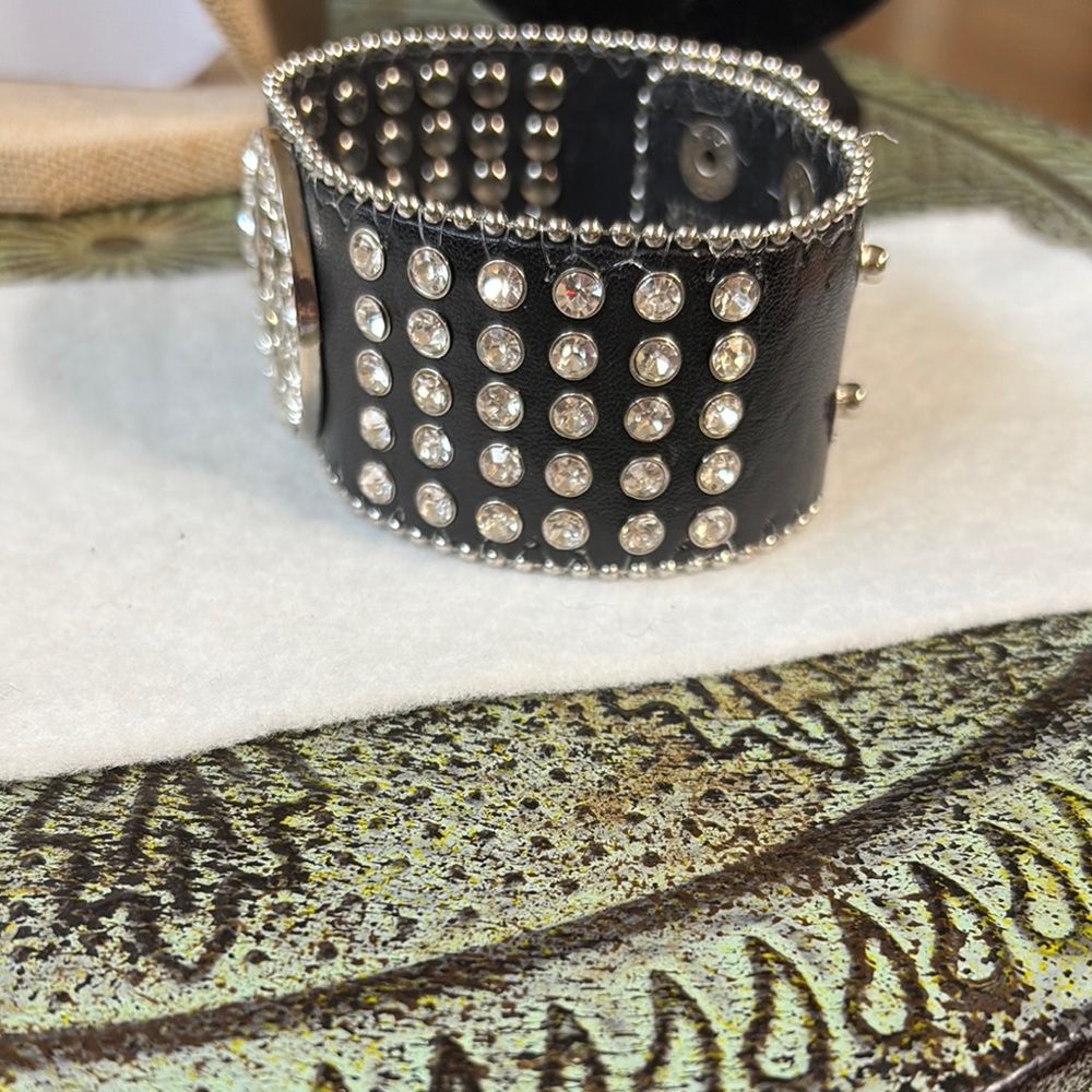 Black Studded Peace Sign Bracelet - Picture 3 of 13